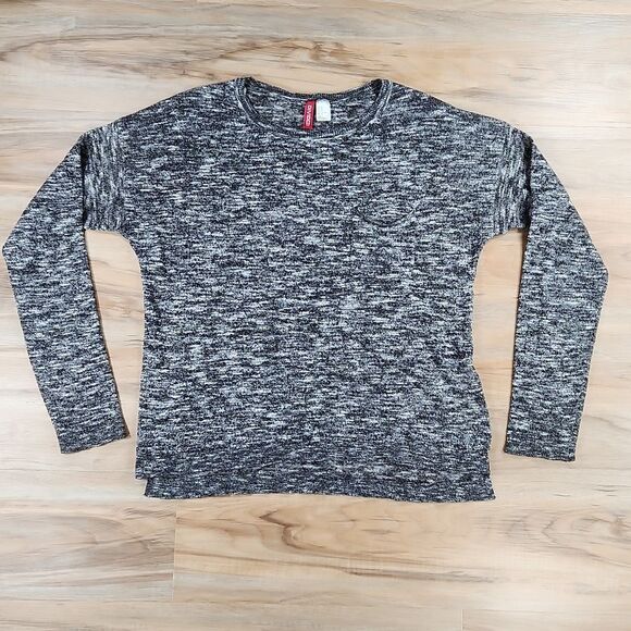 H&M Sweaters - 🐞H&M Divided Black Marled Lightweight Hi-Low Sweater Medium